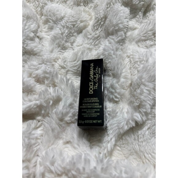 Dolce and Gabbana the only one moisturizing lipstick 128 - Picture 3 of 7
